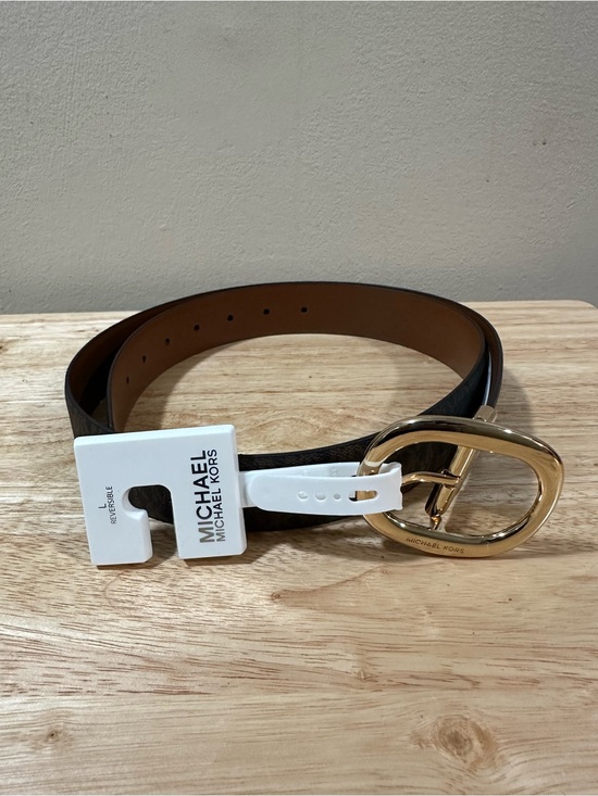 MICHAEL Michael Kors Accessories - MICHAEL Michael Kors Brown/Tan Reversible Leather Belt with Gold Oval Buckle